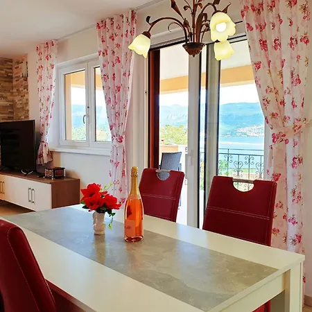 Apartament Rebeka By Interhome Šilo