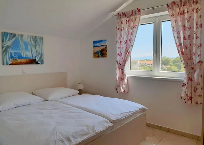 Rebeka By Interhome Apartament Šilo